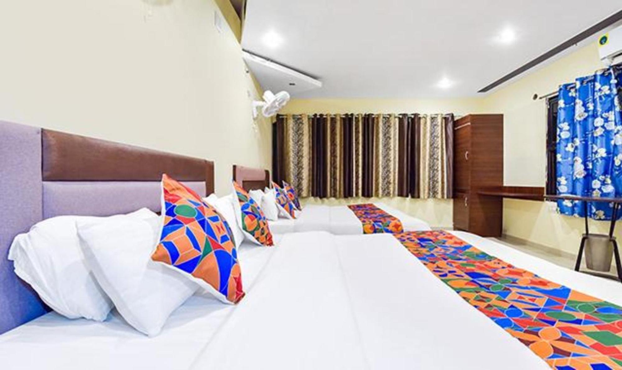 Fabexpress Poonam Palace Ahmedabad Exterior photo